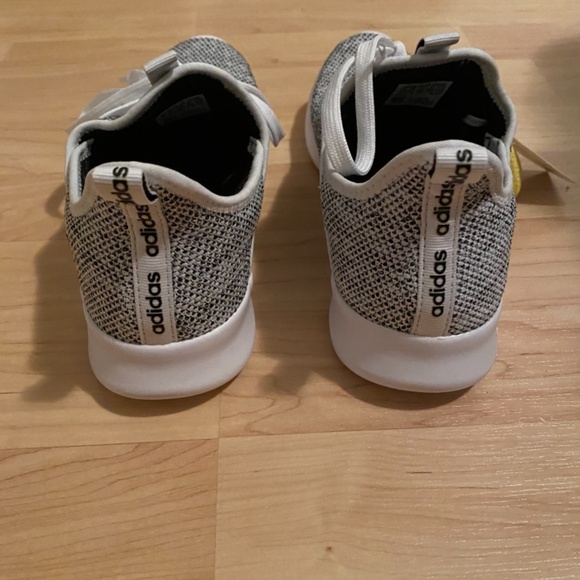 Adidas cloud form women’s shoes - Picture 4 of 5